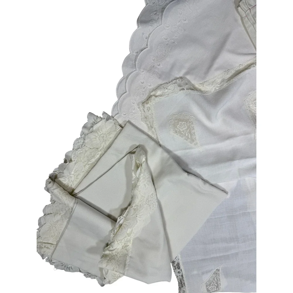 Vintage Linens Lot Embroidered Lace Doilies Scalloped Table Runner White Cottage